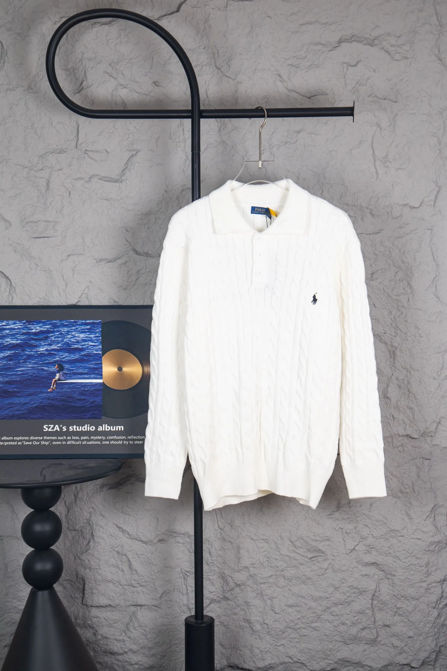 P240 Ralph Lauren 2025ss new twist sweater button cardigan. The fabric is made of imitation cashmere fabric. A full set of customized accessories. The highest version on the market. Color: Navy blue, black, white and gray. Size: S-XL.